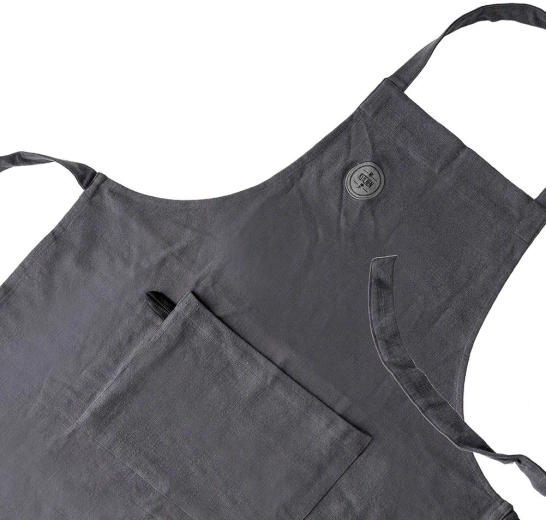 Praktická přední kapsa