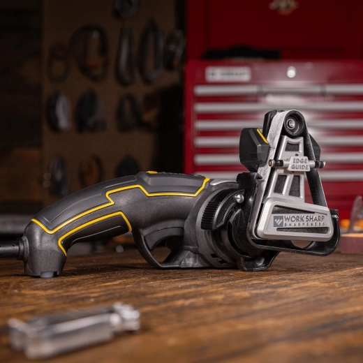 Flexibilní brusné pásy pro dokonale hladké ostří