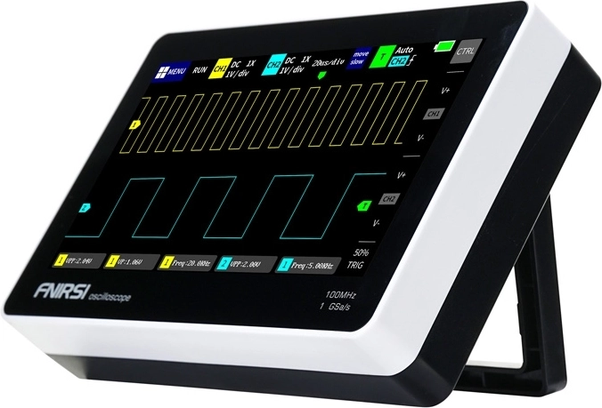 Velký 7" dotykový TFT displej