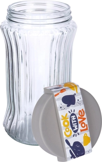 Široké hrdlo pro snadné plnění a čištění