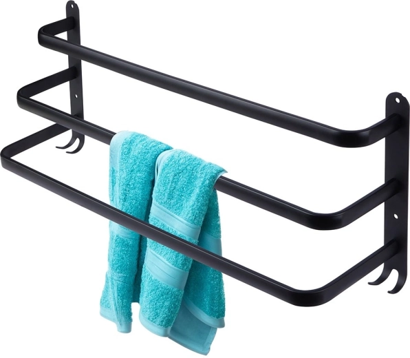 Tři tyče a čtyři háčky pro maximální pořádek