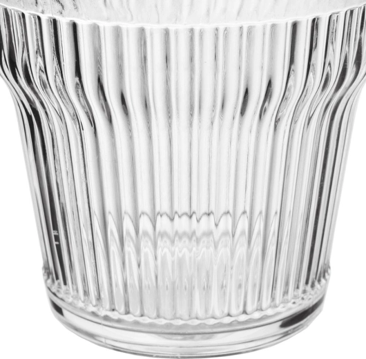 Odolný akryl a snadná údržba