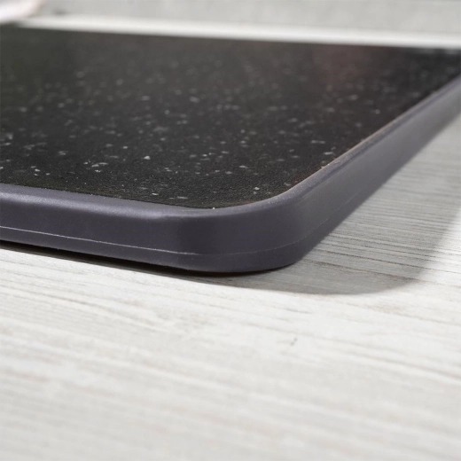 Protiskluzové okraje pro bezpečné krájení