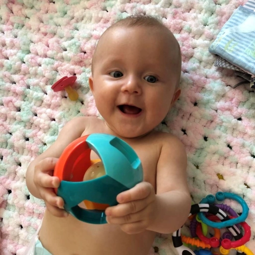 Zábavné chrastění a stimulace smyslů