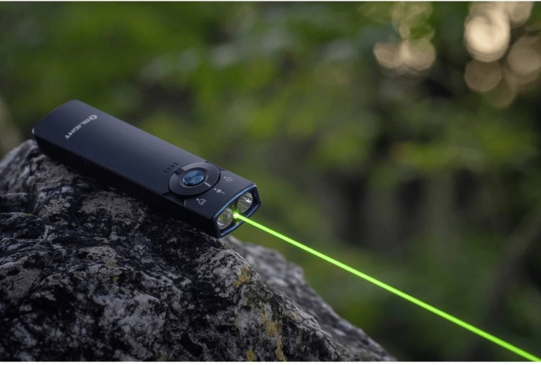 Zelený laser a praktické EDC nošení