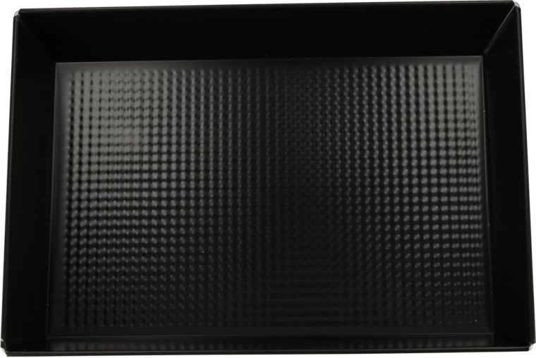 Pevné provedení s vyztuženými rohy