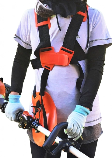 Nastavitelné popruhy pro lepší přizpůsobení postavě