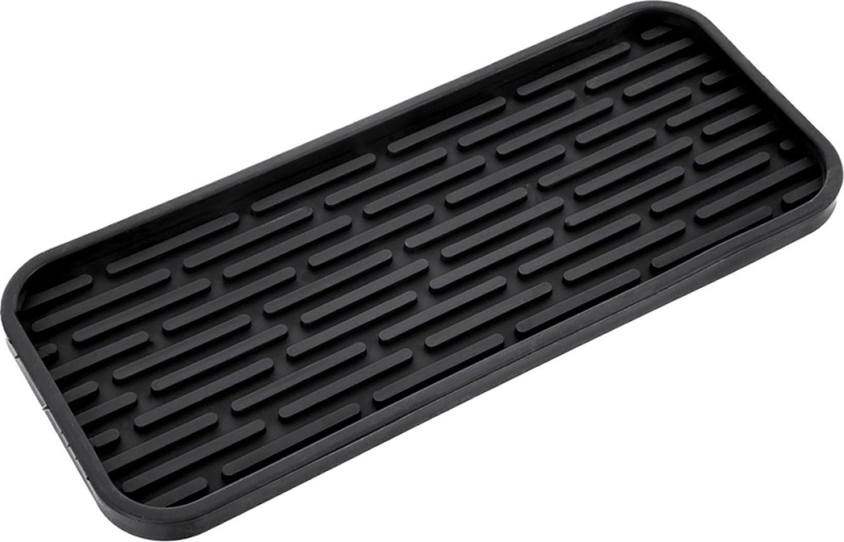 Kompaktní rozměr k dřezu i k umyvadlu