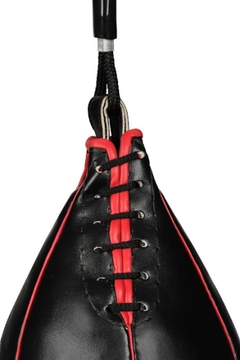 Odolná syntetická kůže a zesílené švy