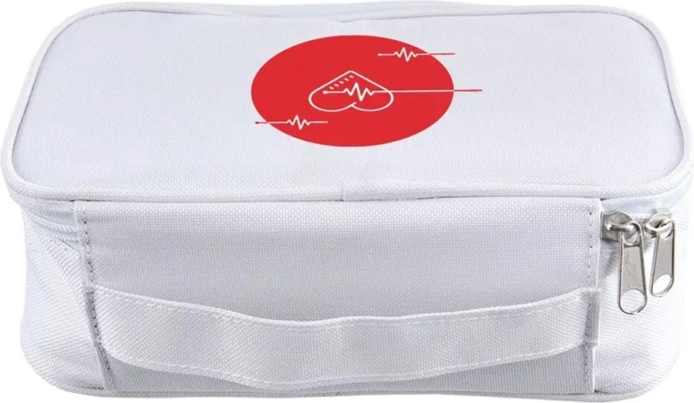 Dvojitý zip a odolná tkanina