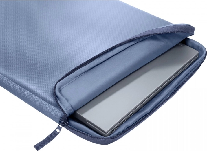 Polstrování proti nárazům a jemná vnitřní podšívka