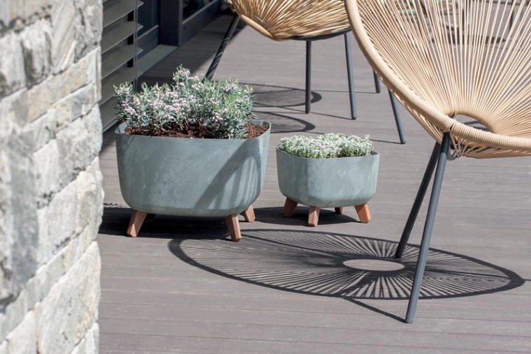 Moderní vzhled se zvýšenými nožkami