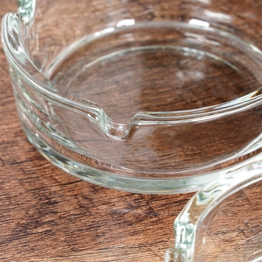 Čtyři praktické opěrky na cigaretu