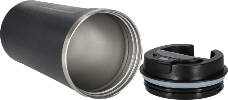 Dvojitá nerezová stěna pro lepší izolaci