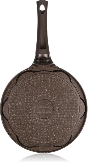 Indukční dno a rovnoměrný rozvod tepla