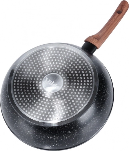 Kompatibilní se všemi typy sporáků včetně indukce