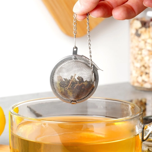 Pohodlné zavěšení díky řetízku s háčkem