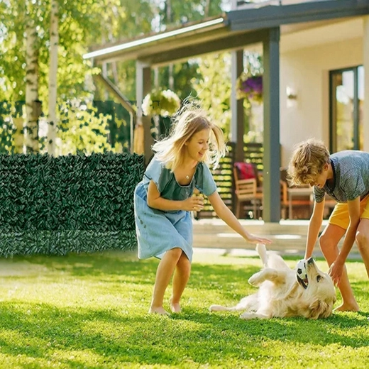 Odolný materiál pro celoroční použití