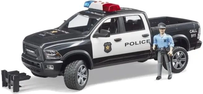 Policista s kompletní výbavou