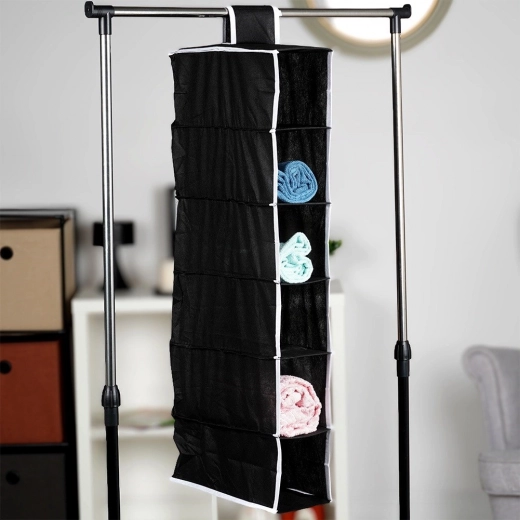 Lehký, skládací a prostorově úsporný