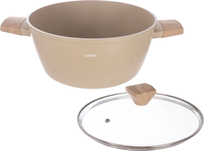 Velký objem 6,6 l pro rodinné porce