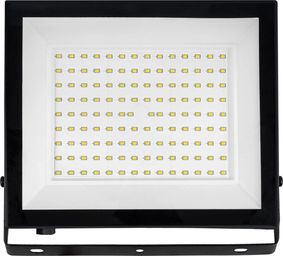 Široké a rovnoměrné pokrytí 120°