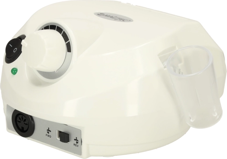 Výkonný motor a plynulá regulace až 35 000 RPM