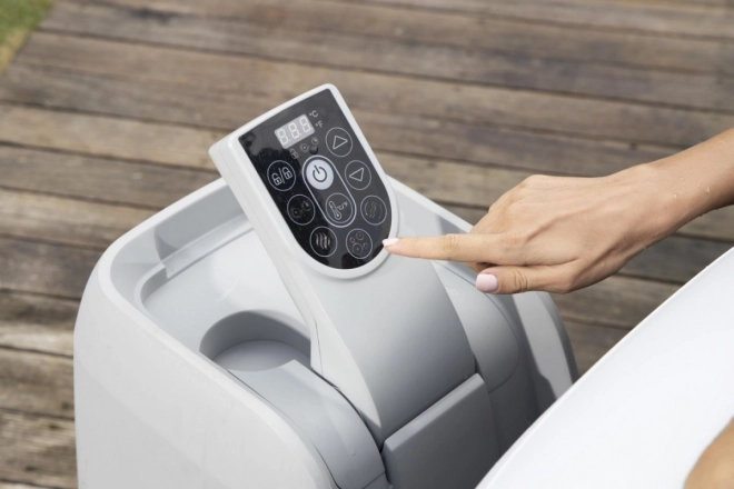 Intuitivní digitální panel – teplo, masáž i filtrace na dotyk