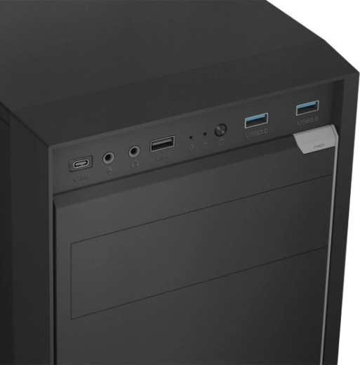 Moderní čelní panel s USB‑C a rychlými USB 3.0