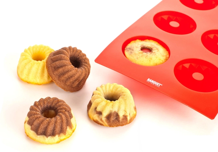 6 mini báboviček najednou