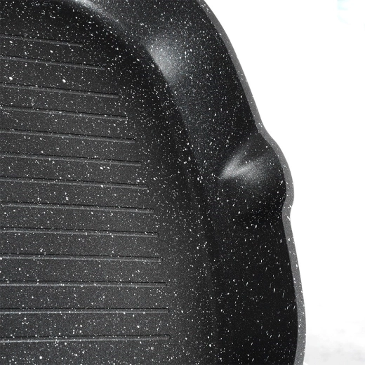 Dvojité výlevky a ergonomická rukojeť