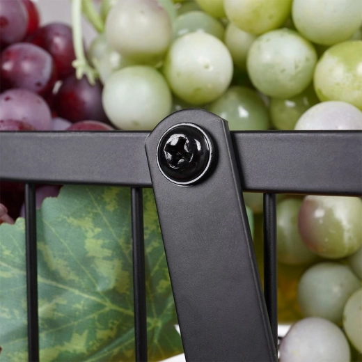 Pevná kovová konstrukce