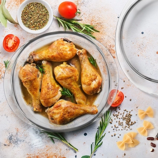 Pohodlné pečení i servírování