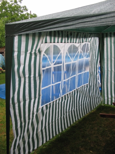 Odolný a snadno udržovatelný materiál