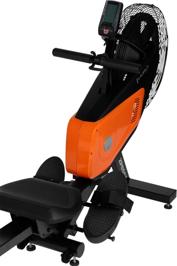 Přehledný LCD počítač s klíčovými metrikami