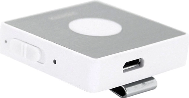 Praktický klip-on ovladač