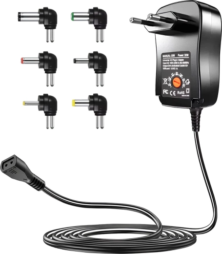 Univerzální síťový napájecí adaptér Renew Force s regulací 3–12 V a USB