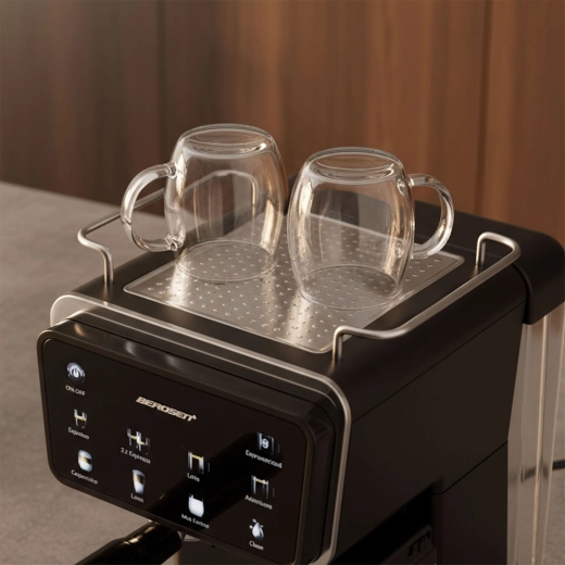 Silná extrakce 20 bar pro bohatou cremu