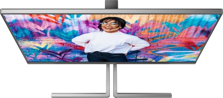 USB‑C s napájením a integrovaný KVM