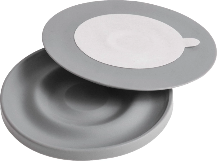 Sací základna pro jisté uchycení