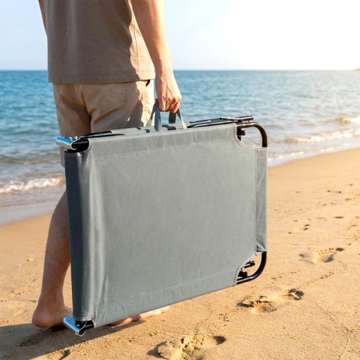 Skládací design s madly pro snadné přenášení