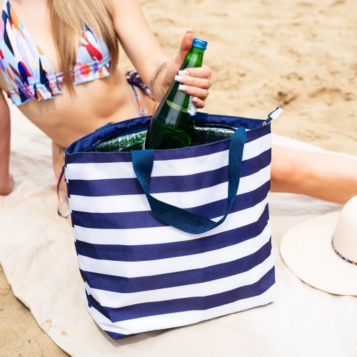 Lehká, ale prostorná – 23 litrů