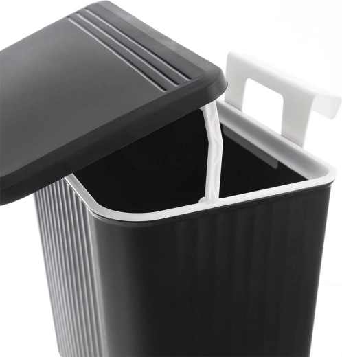 Uzavíratelné víko proti zápachu