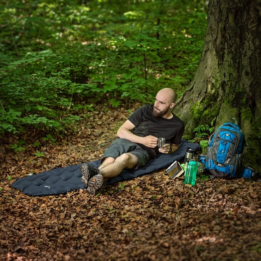 Lehká a snadno sbalitelná