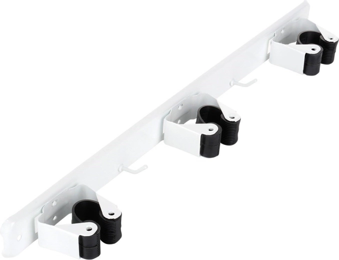 Tři pevné úchyty + dva háčky