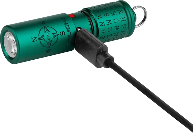 Olight i1R 2 Pro kapesní svítilna na klíče s USB‑C nabíjením