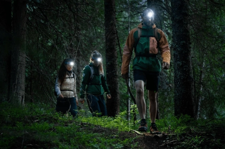 Silný a rovnoměrný světelný výkon 450 lm