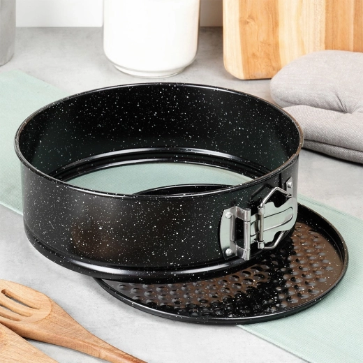 Rovnoměrné pečení a pevná konstrukce