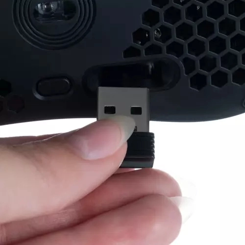 Bezdrátové 2,4 GHz a dobíjecí baterie