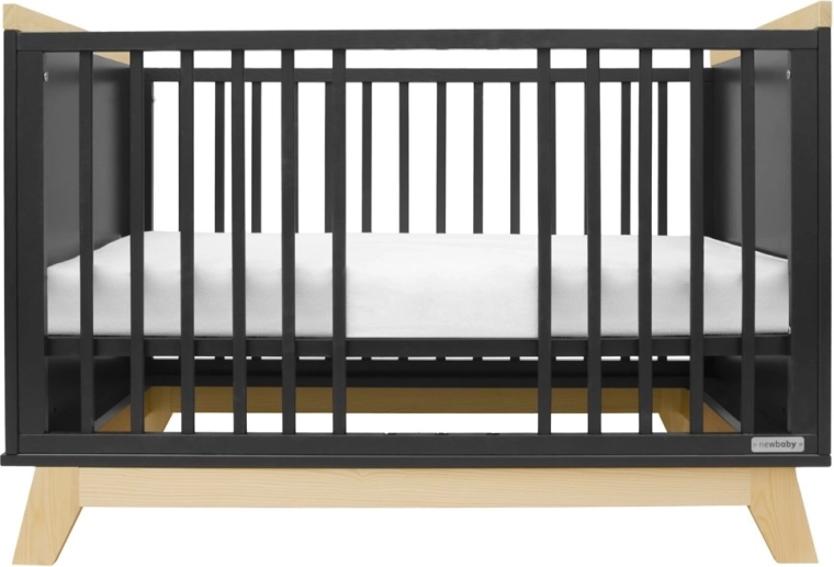 Stabilní konstrukce z masivní borovice